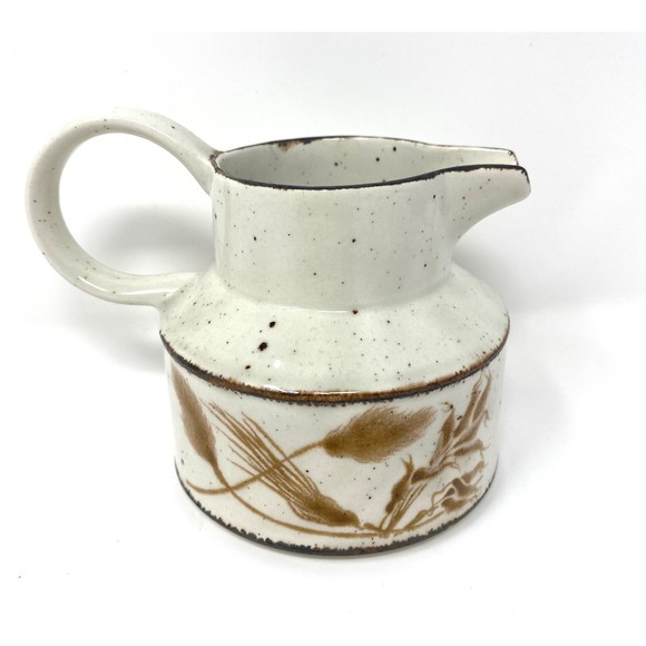 Vintage Midwinter Stonehenge Wild Oats Creamer MCM - Picture 1 of 5